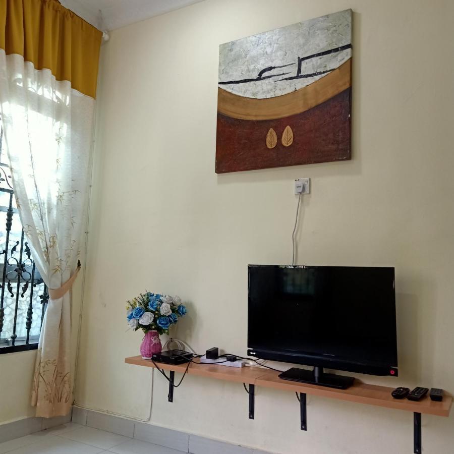 Gambang Homestay Banglomuslim Kuantan Exterior foto